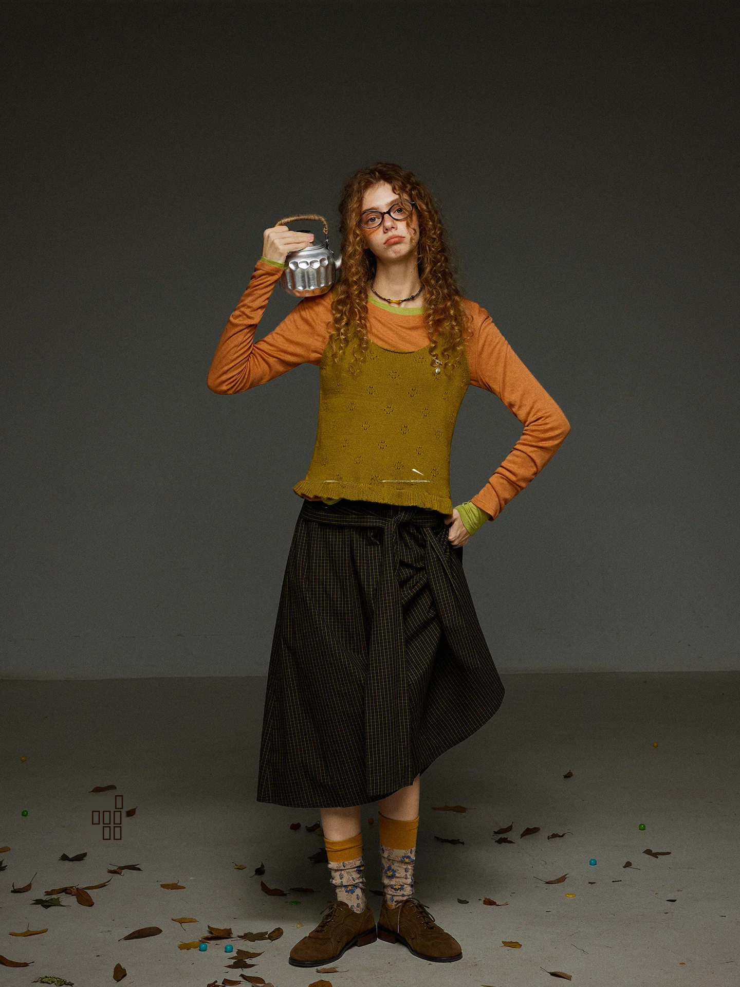 

Женский вязаный жилет в стиле ретро TNIT с вырезами, повседневный универсальный топ свободного кроя с U-образным вырезом для многослойных образов, осенняя мода