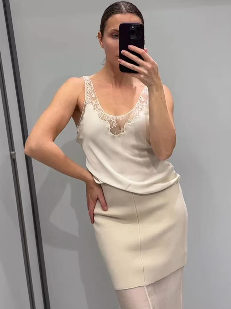 Neue Damen-Weste mit Spitzen-Patchwork und V-Ausschnitt, ärmelloses Top, Frühjahr 2026, sexy rückenfreies Tanktop, einfarbig, modisch, elegant