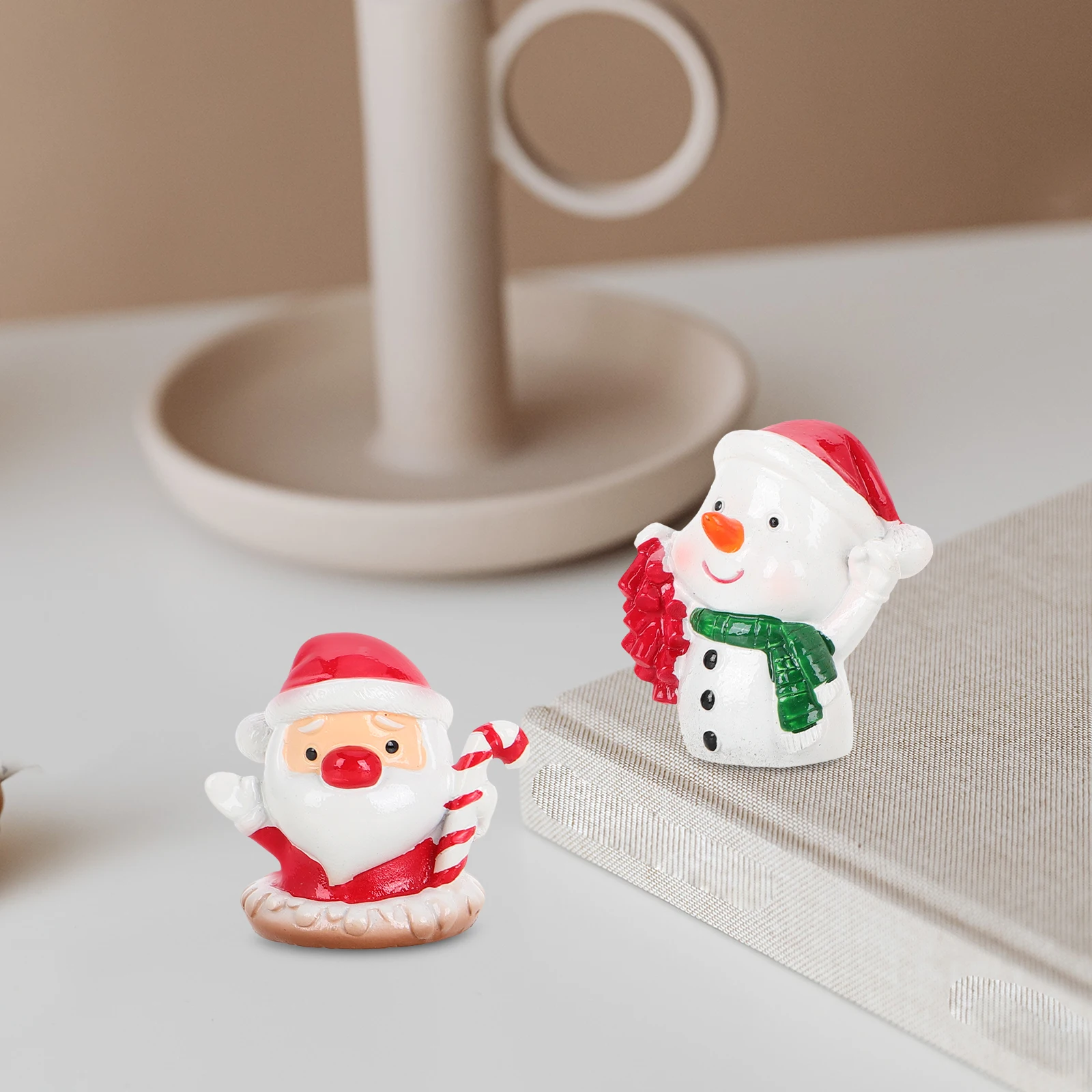 

3 Pcs Santa Claus Ornament Indoor Snowman Ornaments Mini Lovely Decors Adorable Miniature Models Statuette