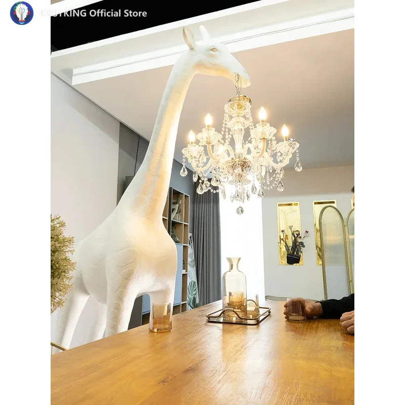 Shopping mall hotel lobby animal modeling modern fiber glass giraffe handheld chandelier personalized creative floor lamps