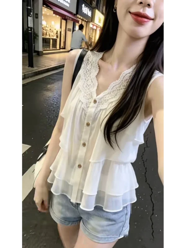 Fashionable White Shirt Slim Fit Unique Design Commute Style V-Neck Sleeveless Women's Clothing Summer 2026 Elegant Shirt