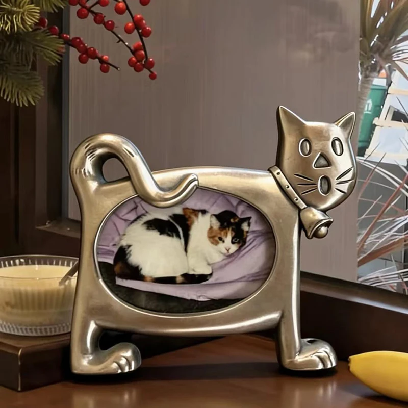 Vintage Cat Shaped Photo Frame With Bell Ornament Metal Desktop Picture Holder Cute Animal Figurine Stand‑up Home Tabletop Decor