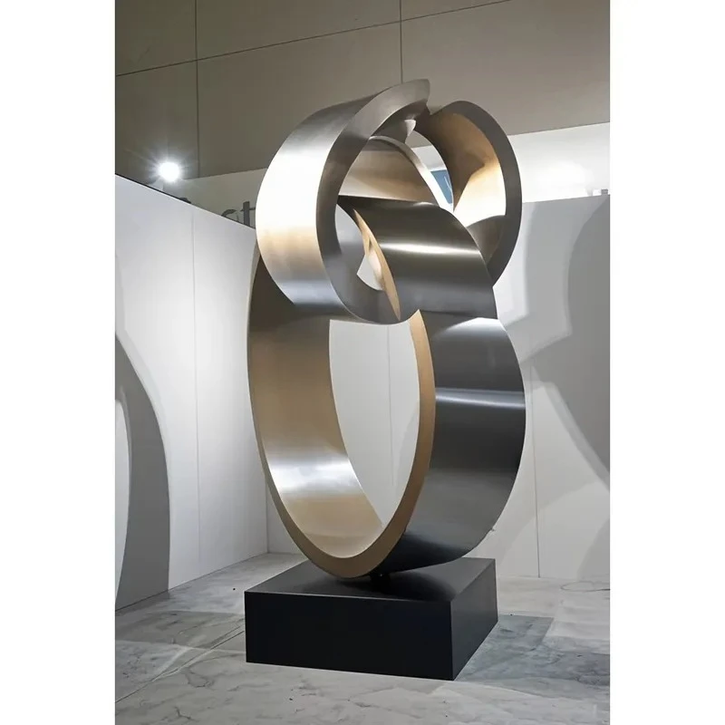 Modern Round Steel Sculpture for Indoor and Outdoor Garden Decorative Art