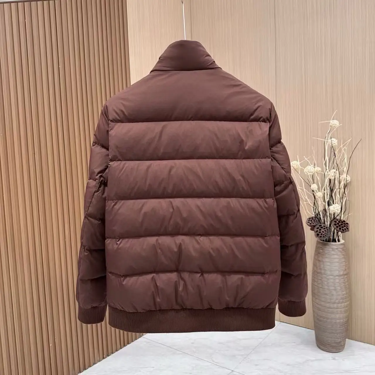 Piumino da uomo con collo alto in stile Old Money LP italiano