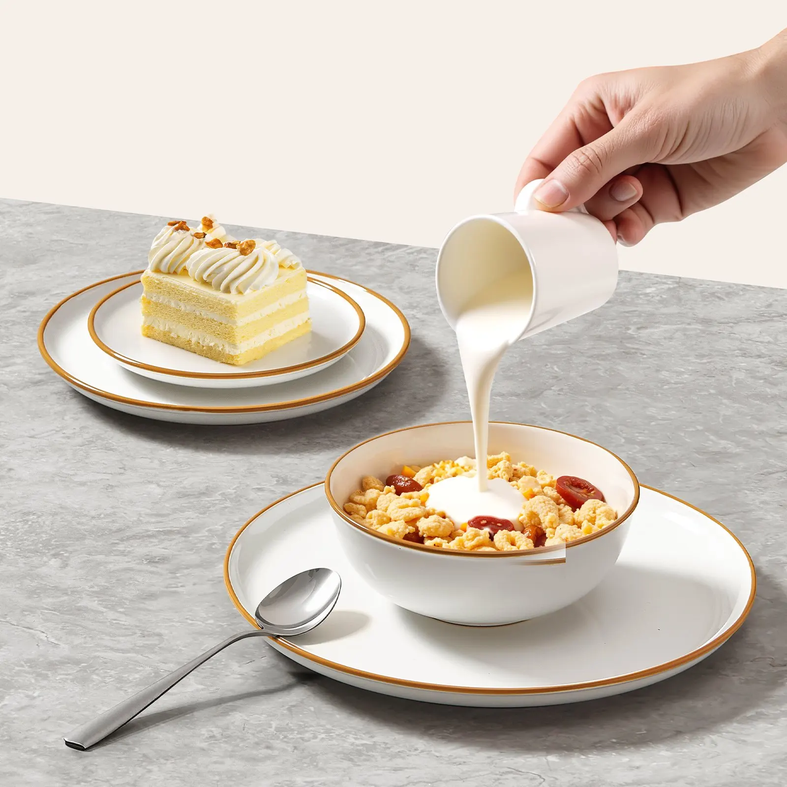 

Набор посуды из 32 предметов: керамические тарелки и миски, сервиз на 8 персон, белый цвет