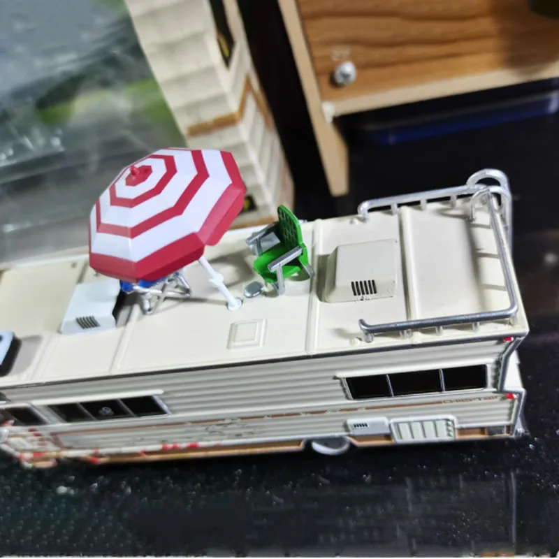 

Greenlight 1/64 автобус, старая версия, имитация сплава, модель автомобиля, статическая коллекция, украшенные праздничные подарки, игрушки, сувенирный подарок