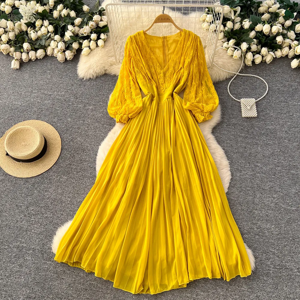 

Элегантное винтажное кружевное платье с V-образным вырезом, корейская мода, осенняя женская одежда, платье А-силуэта в стиле фейрикор