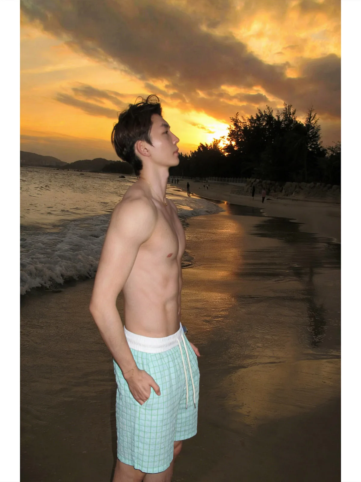 Quick Dry Ice Silk Bubble Cloth Men's Shorts Summer High End Feeling Beach Pants Casual Sport Five-Quarter Length Outdoor Wear