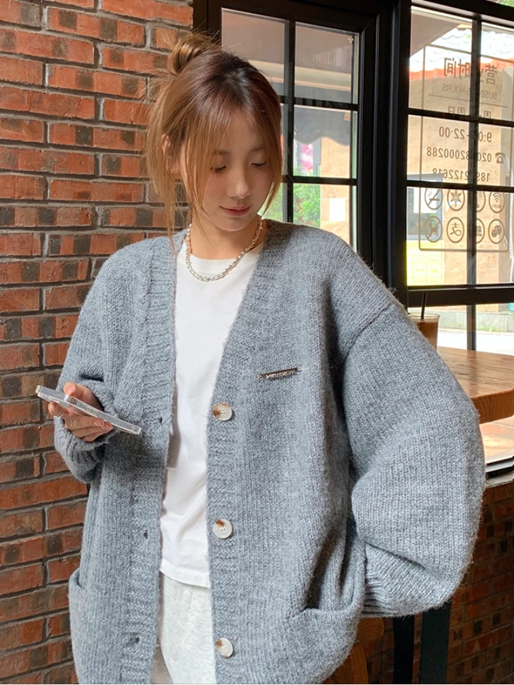 Autumn Cardigan Women Baggy Single Breasted Temperament Elegant Korean Style Stylish Simple V-neck Knitting Sweaters Aesthetic