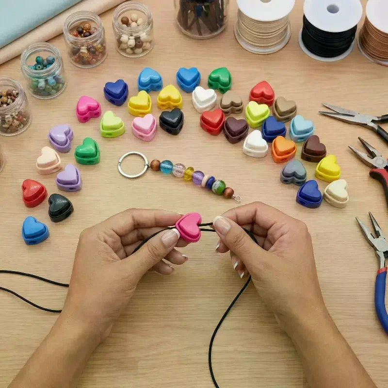 5pcs Colorful Garment Stoppers Heart-Shaped Plastic Cord Locks Double Hole Spring Toggle Anti-slip Stoppers Garment Accessories