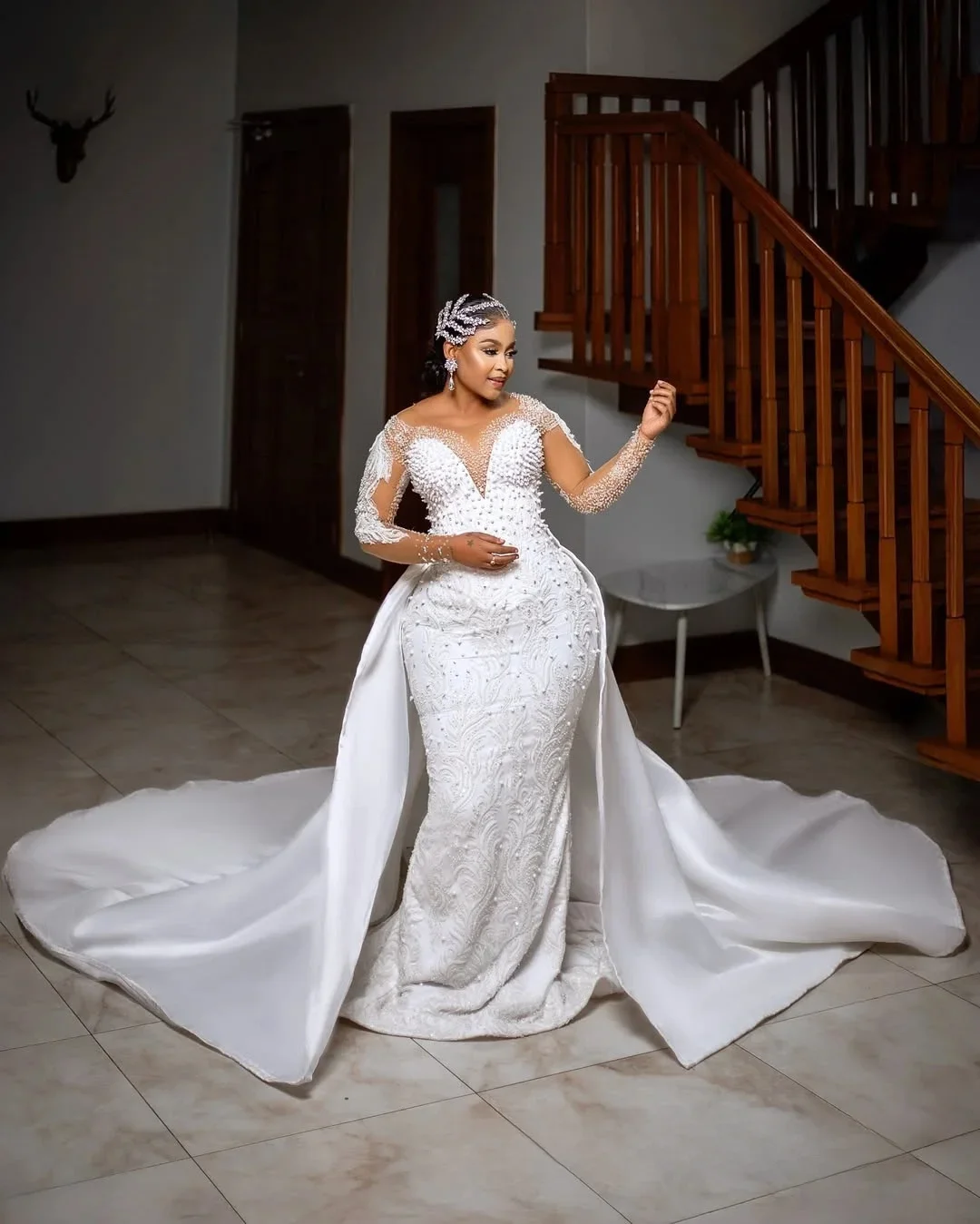 Elegant Sweetheart Long Sleeve Mermaid Wedding Dress Transparent Collar Shining Pearl Plus Size Bride Dress Detachable Train