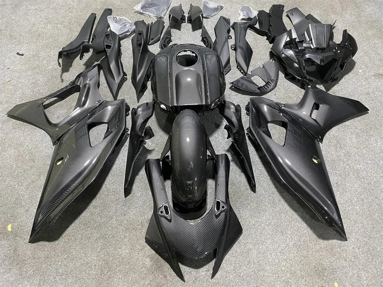 The motorcycle fairing kit is suitable for YZF-R7 2022 2023 2024 YZF700 22 23 24 body fairing motorcycle shells
