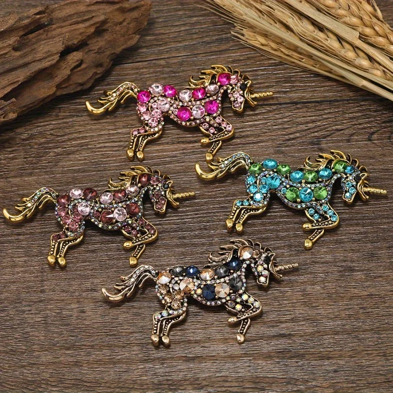 1pcs Retro Large Animal Unicorn Brooch Multicolored Horse Brooch Luxury Women\'s Backpack Pins