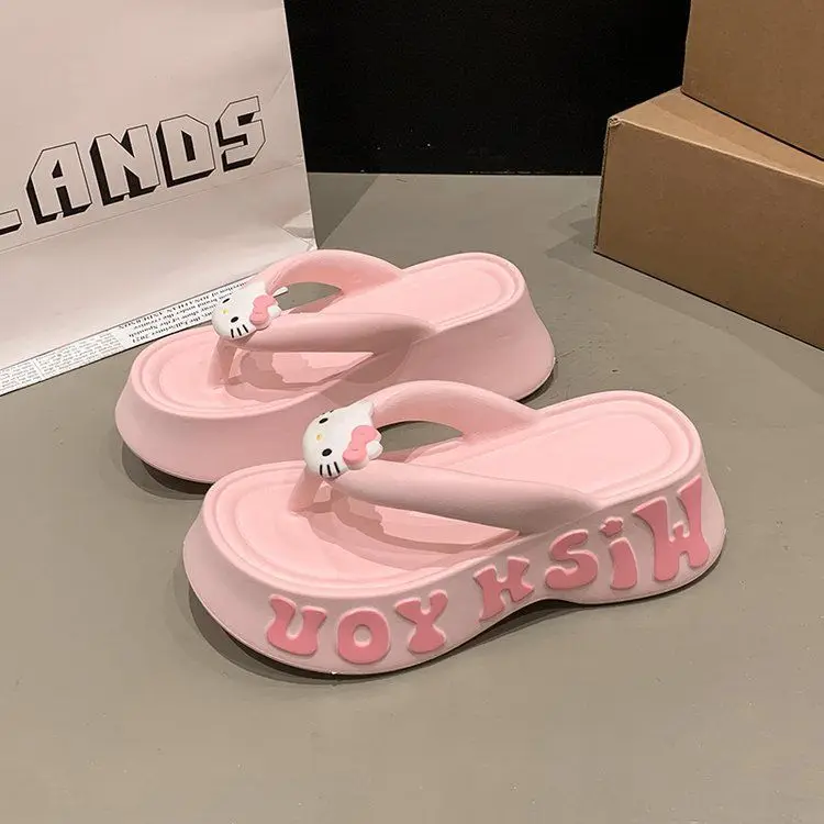 Klapki damskie Y2k Cartoon Hello Kitty na lato Sanrio Kawaii Anime Antypoślizgowe buty EVA Domowe sandały Dziewczęce buty na grubej podeszwie dla studentek