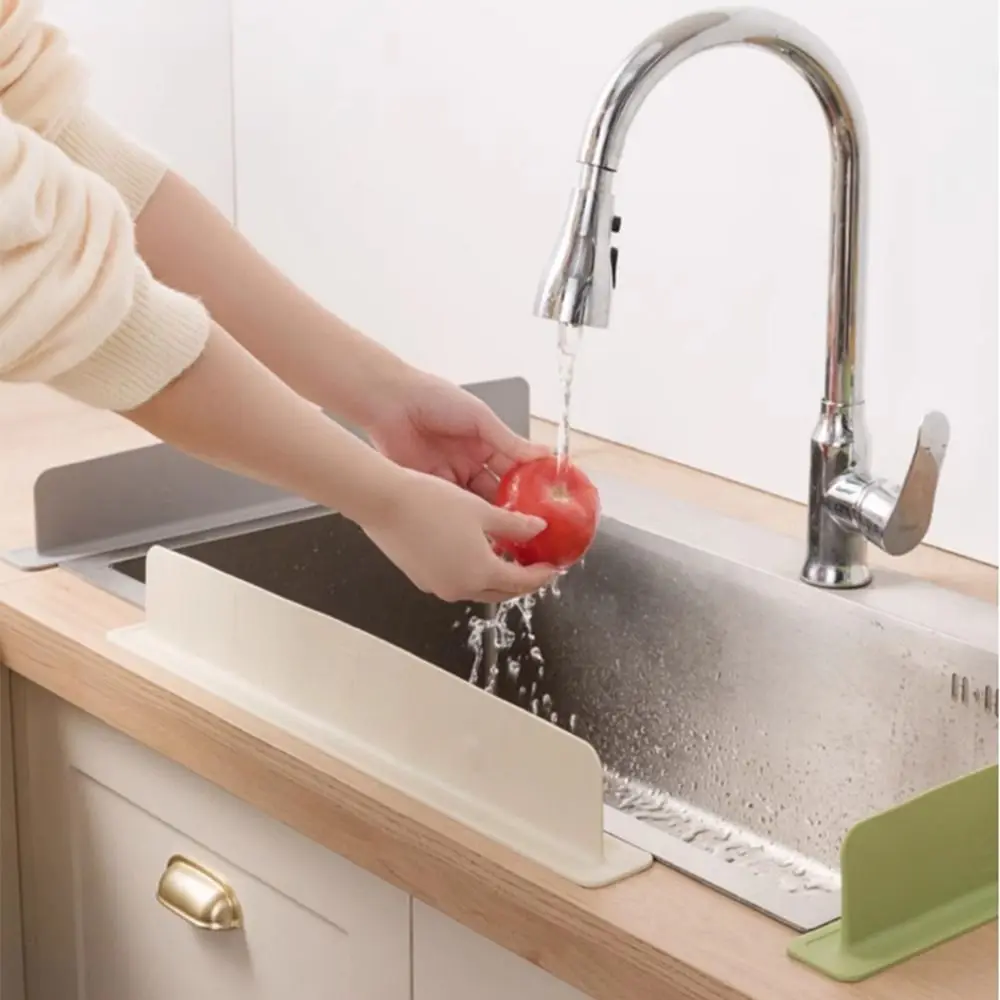 

Soft Silicone Water Baffle Suction Cup Base Household Water Blocking Board Practical Splash Proof Sink Splash Guard