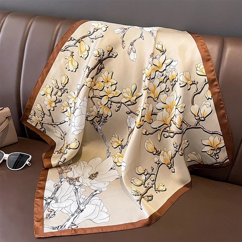 Spring/Summer Magnolia Print Neck Scarf Outdoor Decoration Wrap for Women Breathable 70*70cm Imitation Silk Square Scarf