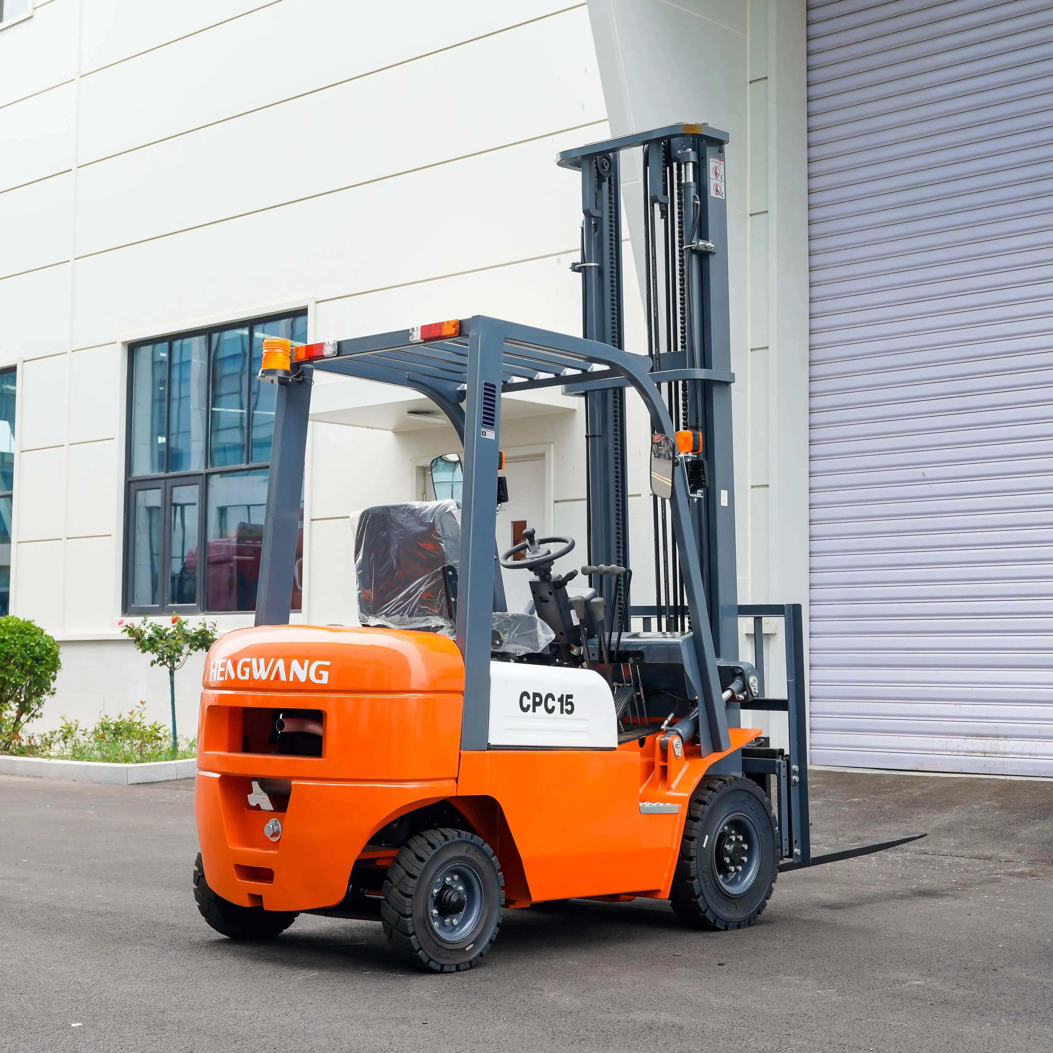 New Diesel Forklift 1.5 ton Customized Warehouse 1500kg Forklift 4x4 Fast Delivery Lifting Equipment Euro5 Forklifts Truck