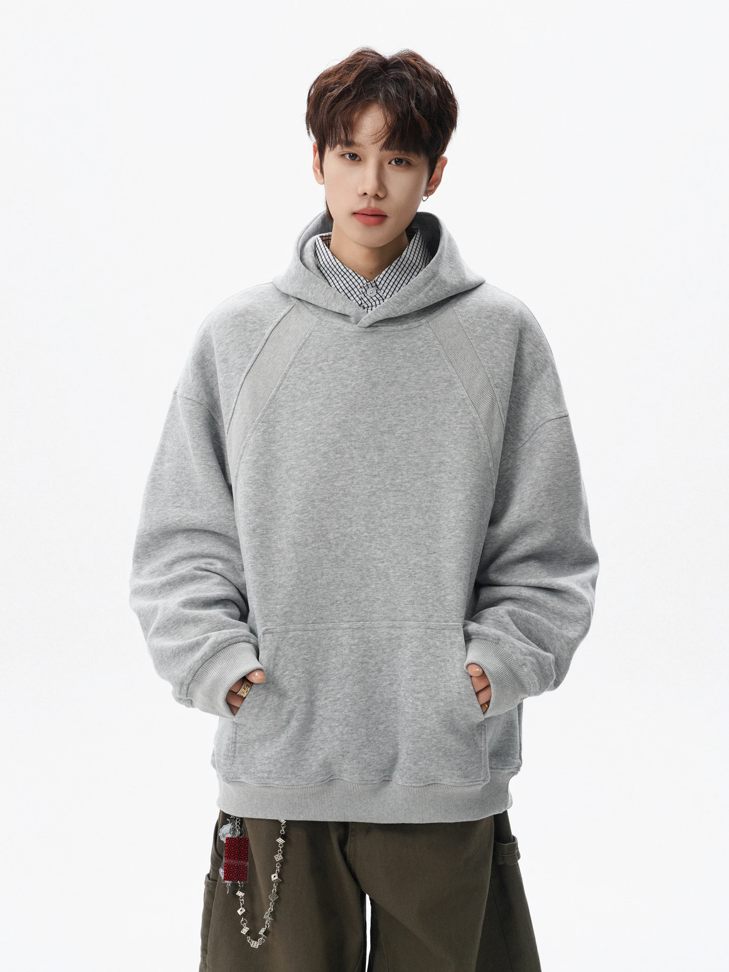 

Повседневная свободная толстовка с капюшоном в винтажном стиле, модная молодежная одежда для весны и осени, с дизайном кармана-кенгуру