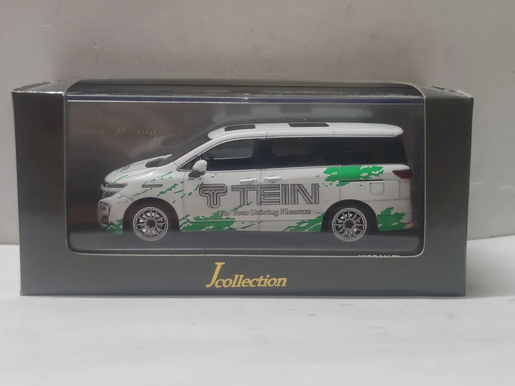 

Flaws Diecast 1:43 Scale J-collection NISSAN ELGRAND TEIN Painted Alloy Car Model Collectible Toy Gift Souvenir Display Ornament