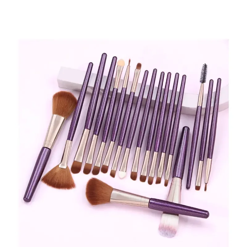 Set di pennelli per trucco da 18 pezzi, pennello per sfumare fard per fondotinta cosmetico per ombretti, strumenti di bellezza