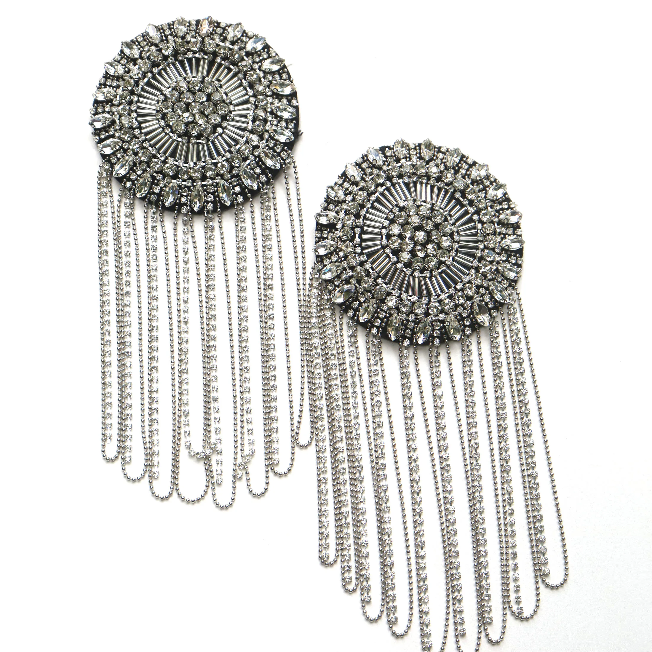 

2pcs/set tassel Beaded epaulette for clothes Punk retro epaulets DIY Fashion Badge Epaulets Shoulder Patches appliques