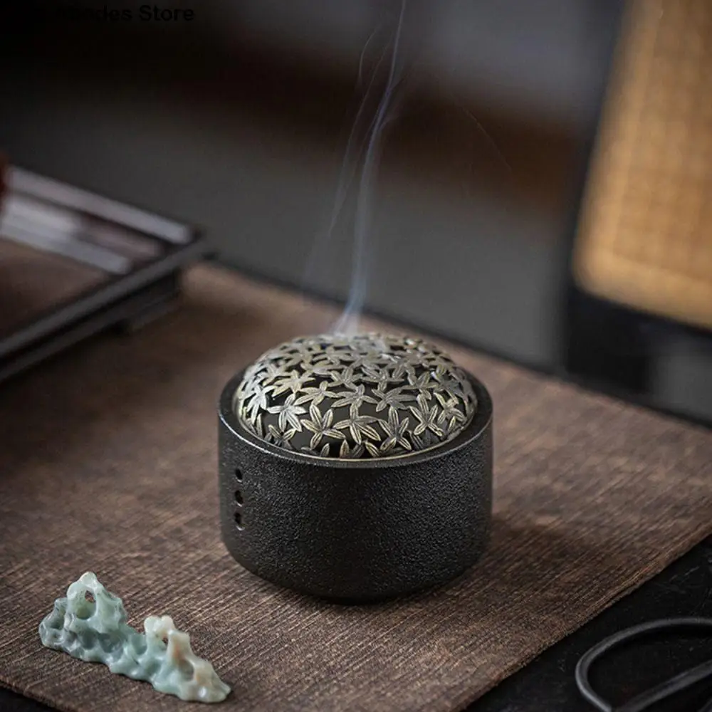 

Room Decor Ceramics Line Incense Burner Retro Small Sandalwood Agarwood Stove Creative with Lid Incense Censer Patio