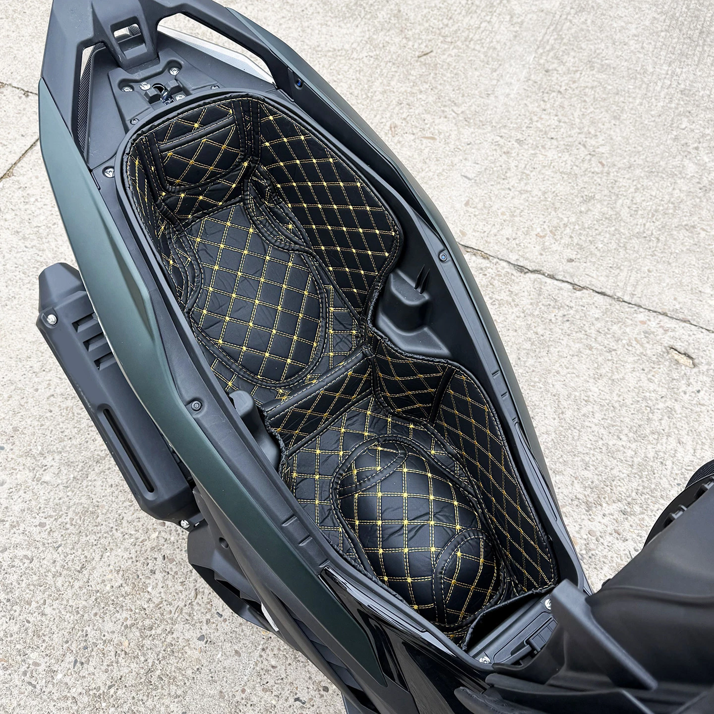 For ZONTES 150X 125X 150 125 X 150-X Motorcycle Seat Bucket Cushion Bucket Lining Pad Anti-wear Pad Bucket Rear Storage Box Pad