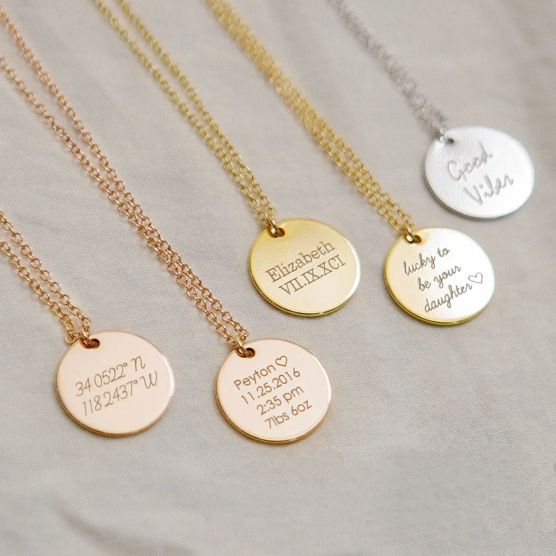 Wholesale 20pcs Custom Engraved Names Date Stainless Steel Round Pendant Necklace Personalization Included Text Free with Chain