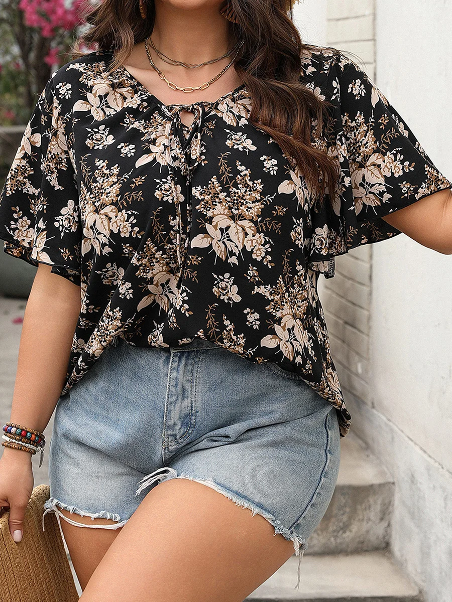 

2025 Summer Women's Plus Size Tops Fashion Ladies Short Sleeve Tie-up V Neck Floral Print Loose Tops Tunic Plus Size T-Shirts