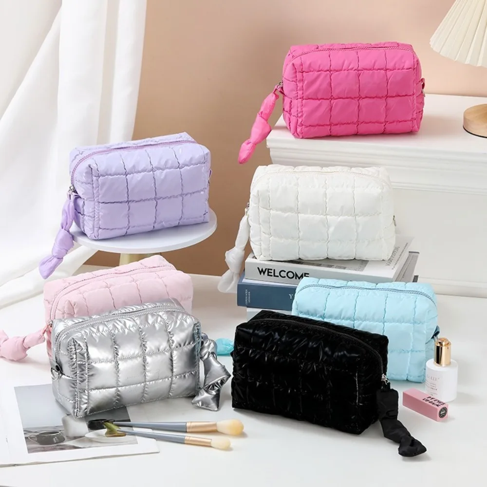 

1PC Winter Large Capacity Makeup Bag Storage Organizer Portable Waterproof Plaid Travel Toiletry Pouch Holiday Gift for Women