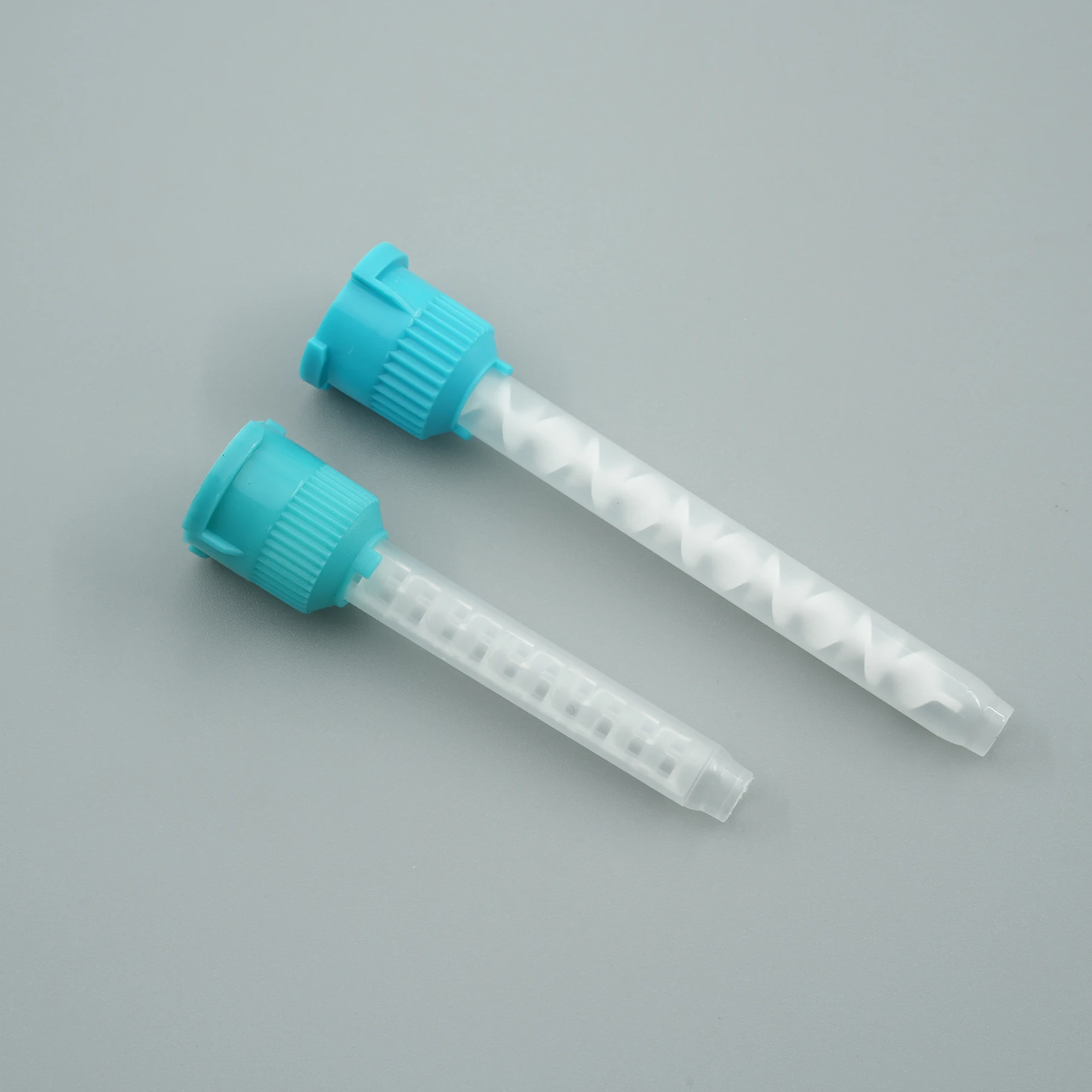50pcs/bag Dental Lab Impression Mixing Tips Disposable Dental Tips for Impression Material Silicon Mixing Tube Green