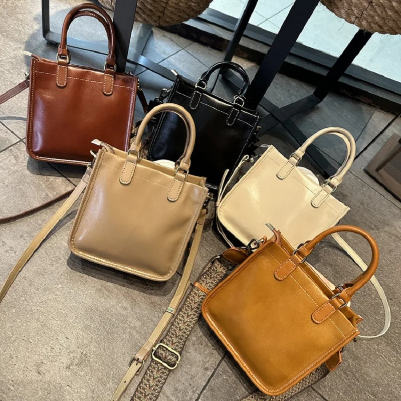 

2025 New Genuine Leather Women's Handbag Fashion Shoulder Crossbody Bag Female Daily Commuting Tote Bag Square Handbag