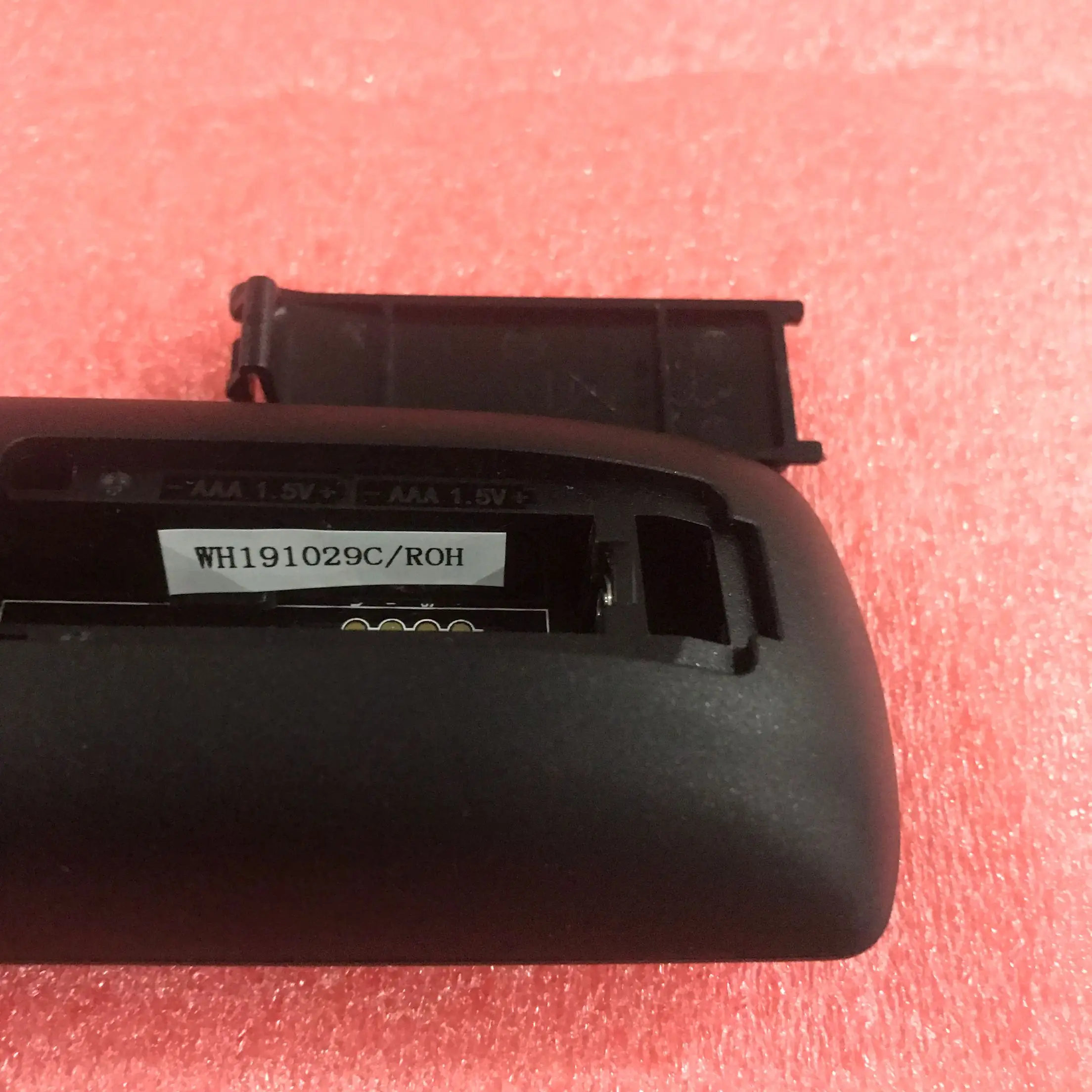 جهاز التحكم عن بعد الصوتي لتلفزيون MNC Now WH191029C/ROH