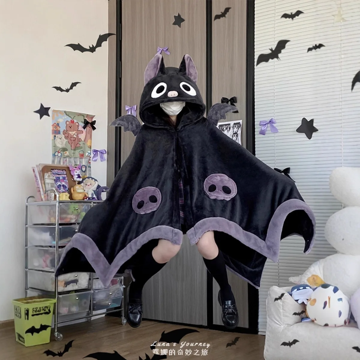 Ins merveilleux voyage petite chauve-souris corail velours climatisation couverture mignon Robe à capuche sieste vêtements châle cape pour les Fans d'anime