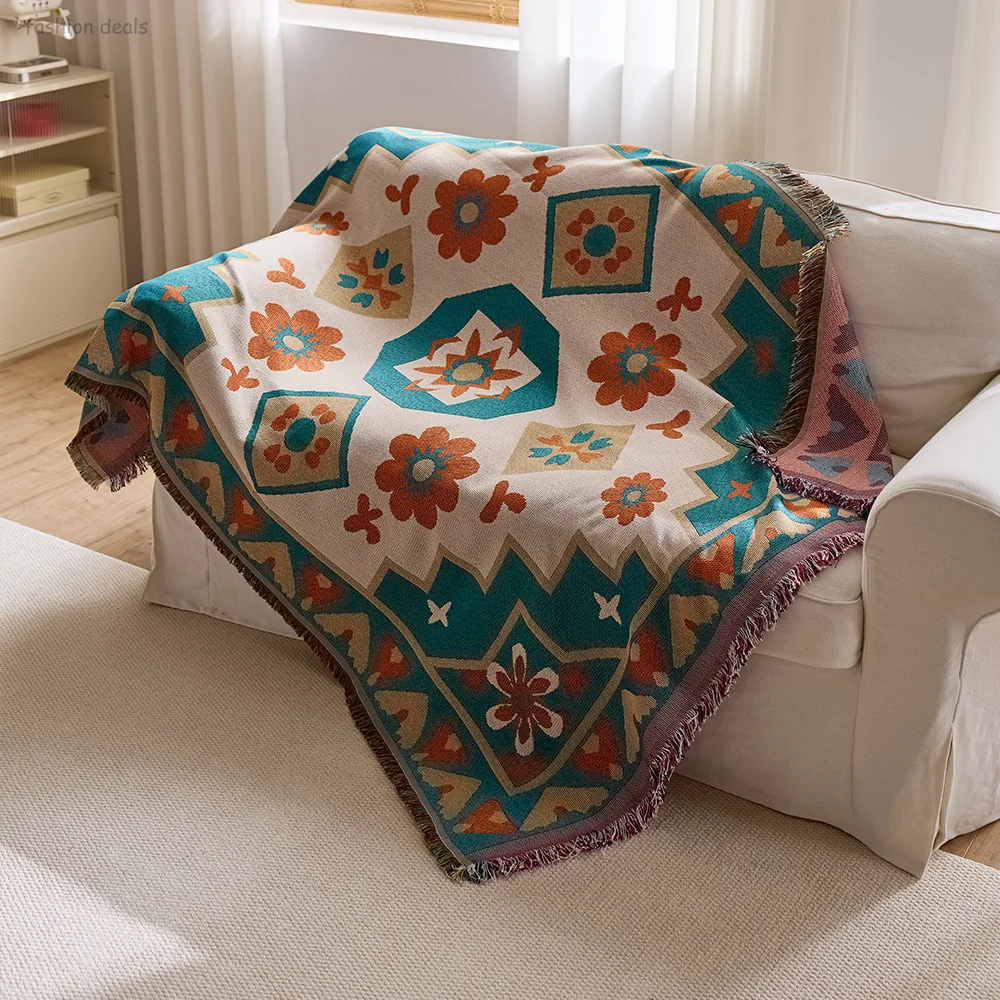 

New Soft Fringed Sofa Blanket, Couch Throw Blanket for Home Vintage Art Tapestry Wall Hanging, Foldable Picnic Mat Beach Blanket