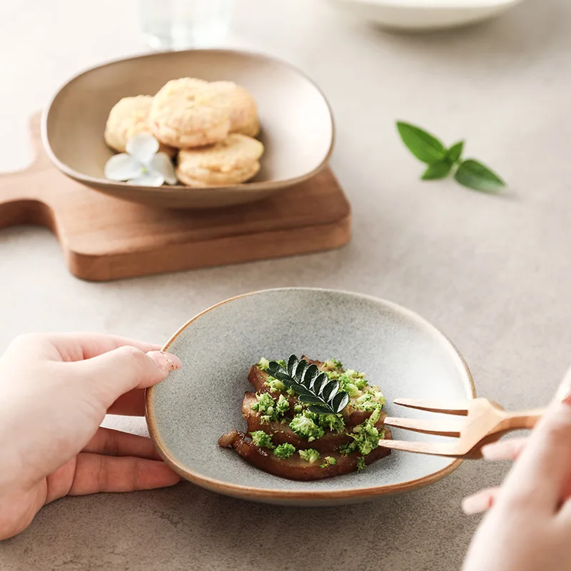 

Japanese Ceramic Sauce Dishes Set, Hot Pot Dipping Bowls with Bone Plate, Retro Style Appetizer Dessert Plates