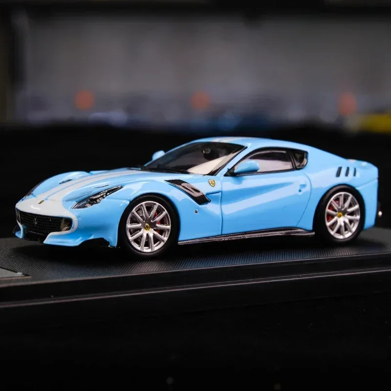 Pequeno brinquedo escala 1/64 Ferrari F12 TDF liga brinquedo veículo motorizado diecast metal modelo presentes