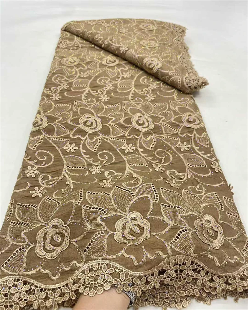 موضة الأبيض الأفريقي أقمشة الدانتيل 2025 جودة عالية جبر الحبل الدانتيل فساتين الزفاف النيجيري للذوبان في الماء النسيج الخياطة