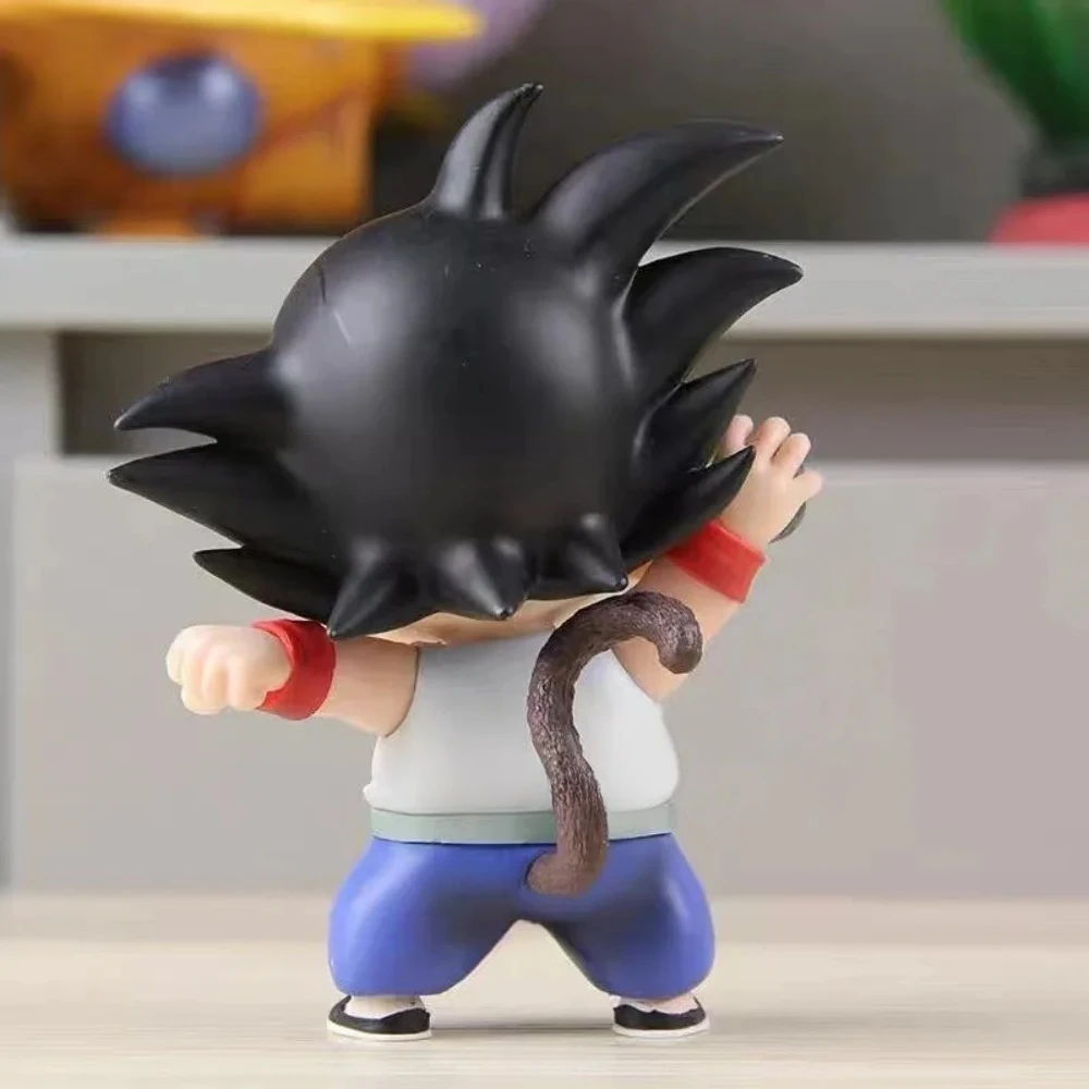 애니메이션 드래곤 볼 손오공 애니메이션 피규어 Krillin Fuguire 어린 시절 귀여운 모델 PVC 동상 책상 장식품 컬렉션 장난감 선물