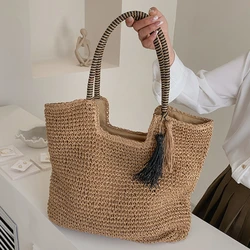 Fashion Straw Weave Tassel Women Shoulder Bags New Female Handbags Large Capacity Summer Beach Straw Bags Casual Tote Purses