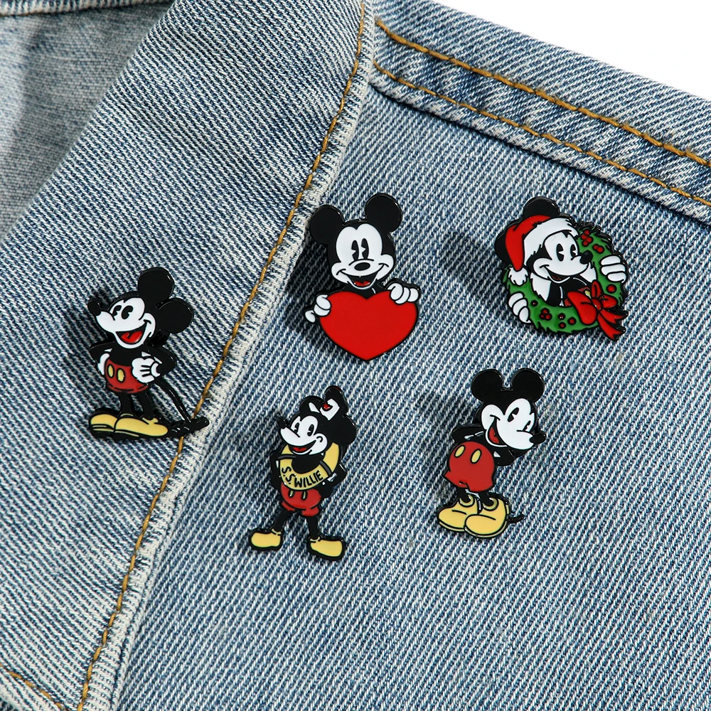 5 Pcs  Cartoon Character Brooch Creative Love Mickey Mouse Enamel Pin Metal Badge Jewelry  Clothing Backpacks Accessories