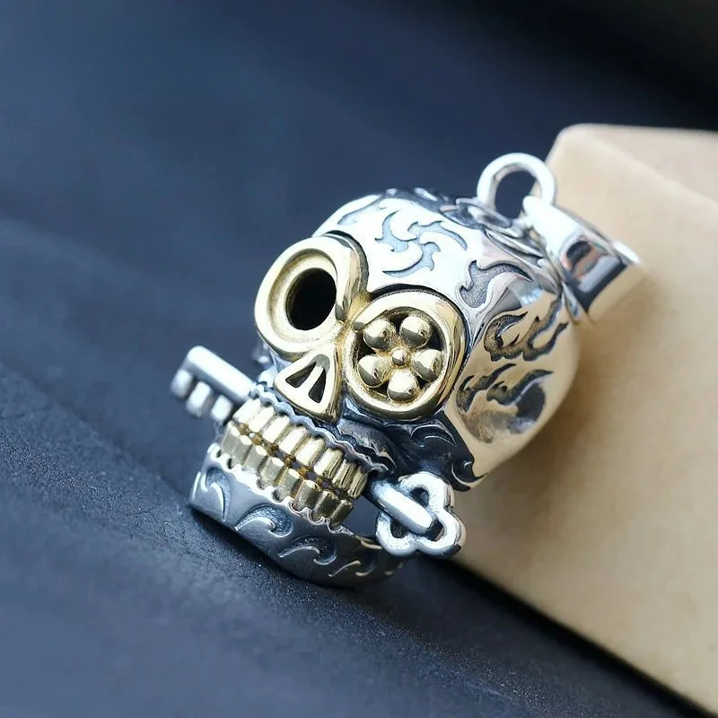

Bestlybuy NEW S925 Male Retro Skull Silver Handmade Pendant