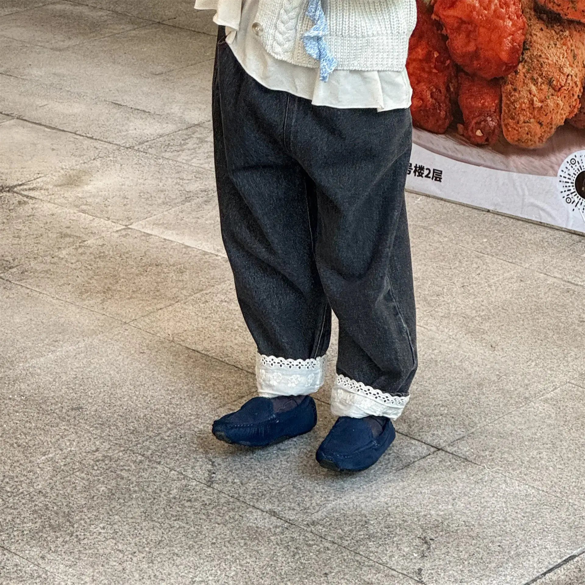 

2025 Autumn New Children Casual Pants Girls Lace Jeans Baby Denim Trousers Fashion Boys Loose Harem Pants Kids Clothes