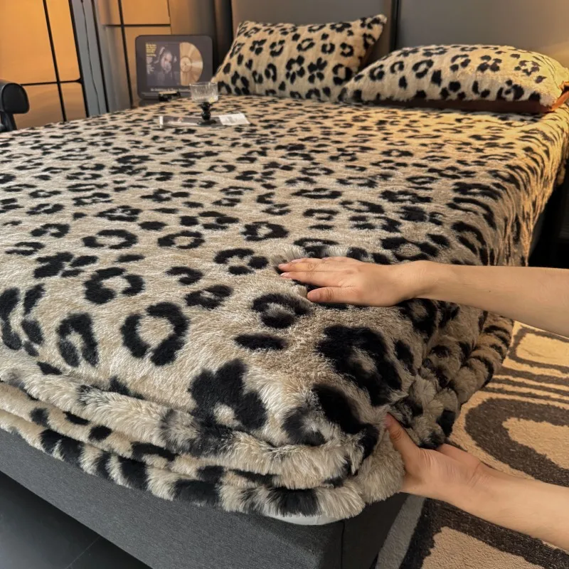 Thickened Rabbit Fur Bed Canopy Single Piece Winter Warm Fleece Coral Velvet Full Wrap Mattress Protector Three Piece Set