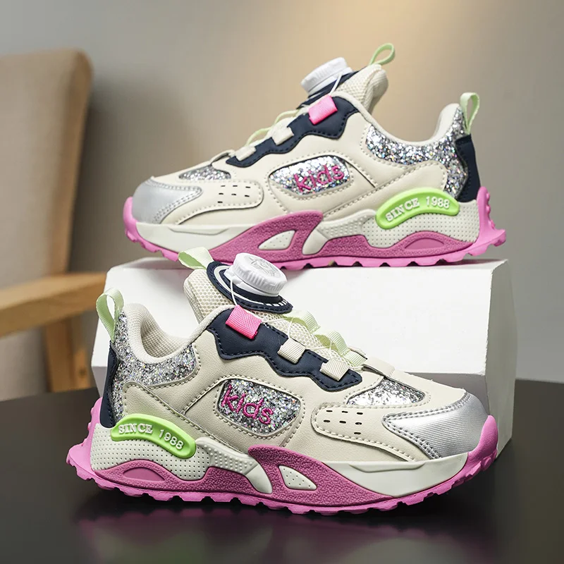 

A pair of children's four-season leather sport shoes, campus versatile and fashionable casual shoes, sizes 30-38，JY-2550