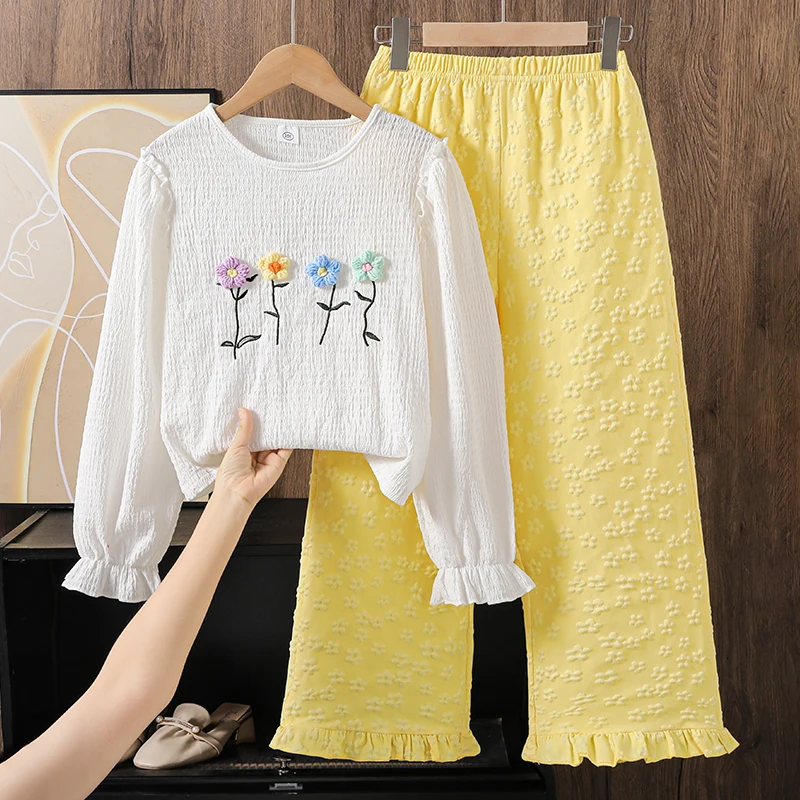 

Милый милый весенне-осенний костюм для девочек 8-12 лет с круглым вырезом и объемными рукавами с объемными цветочными деталями