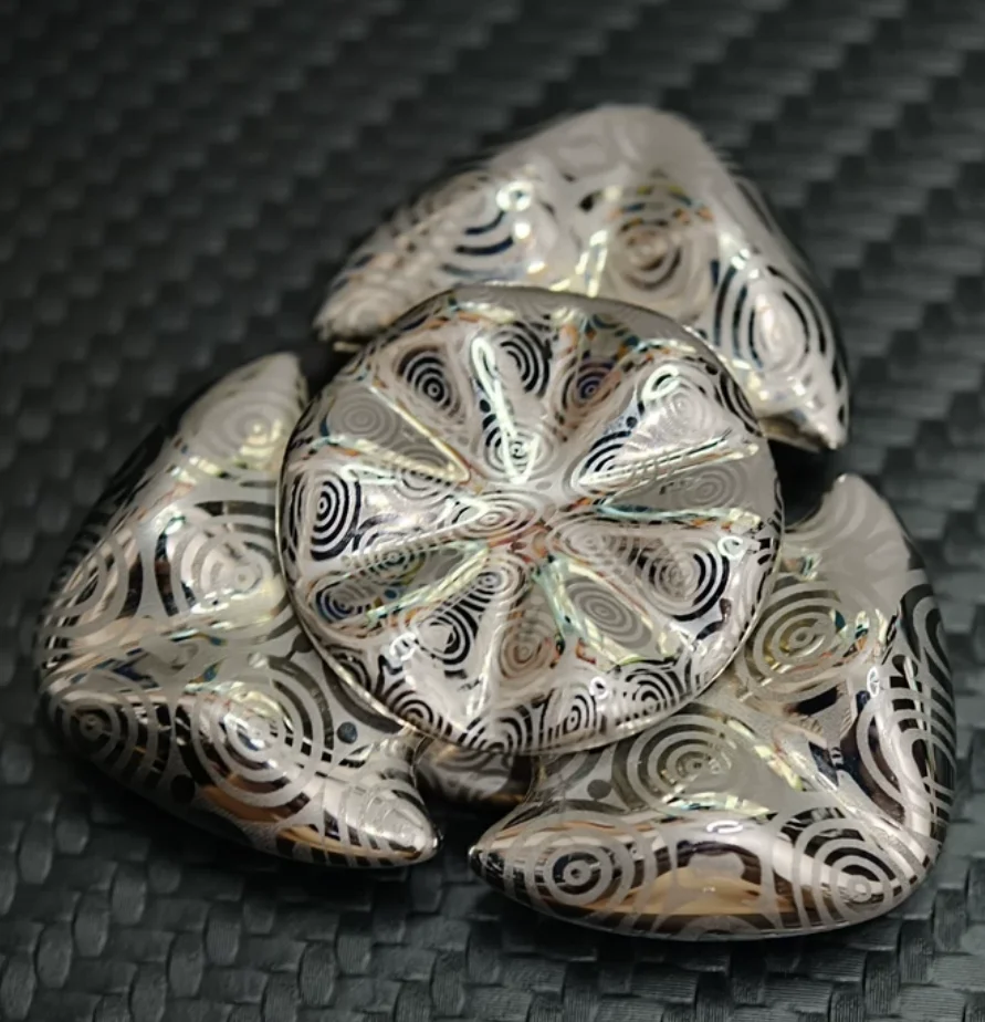 Used EDC Cold rain edc damascus squid og1.1 fidget spinner metal decompression toy