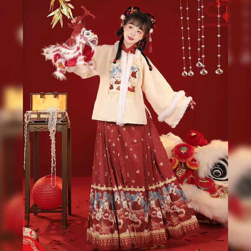 

2023 Year of the Rabbit Ming Dynasty Han fu Square Neck Velvet covered Ma Mian skirt Daily Winter 3PCS Set