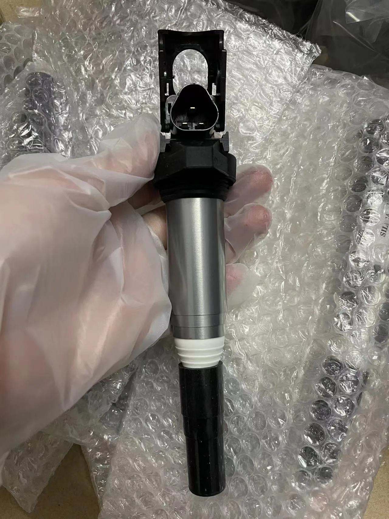 

1PC-6PCS 12138616153 Ignition Coil For B-MW E60 E61 F10 F18 F11 E39 F07 520I 523I 525I 12137594596 Ignition System