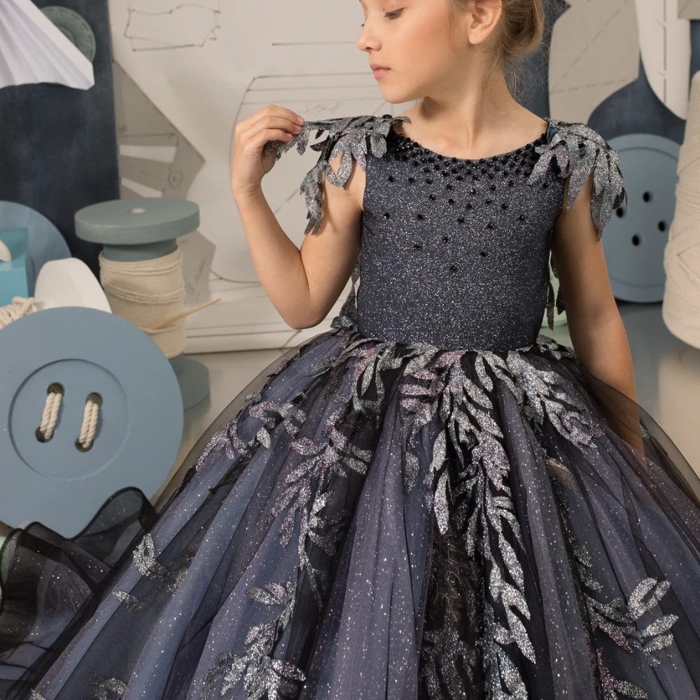 Customized Grey Flower Girl Dress For Weddings Applique Beaded Girls Pageant Gown Tulle Kids First Communion Dress YFD57